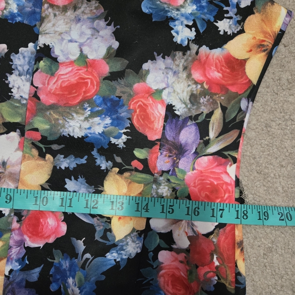 JOSEPH RIBKOFF Dark Floral and Lace Dress. Size 14 - Picture 12 of 13